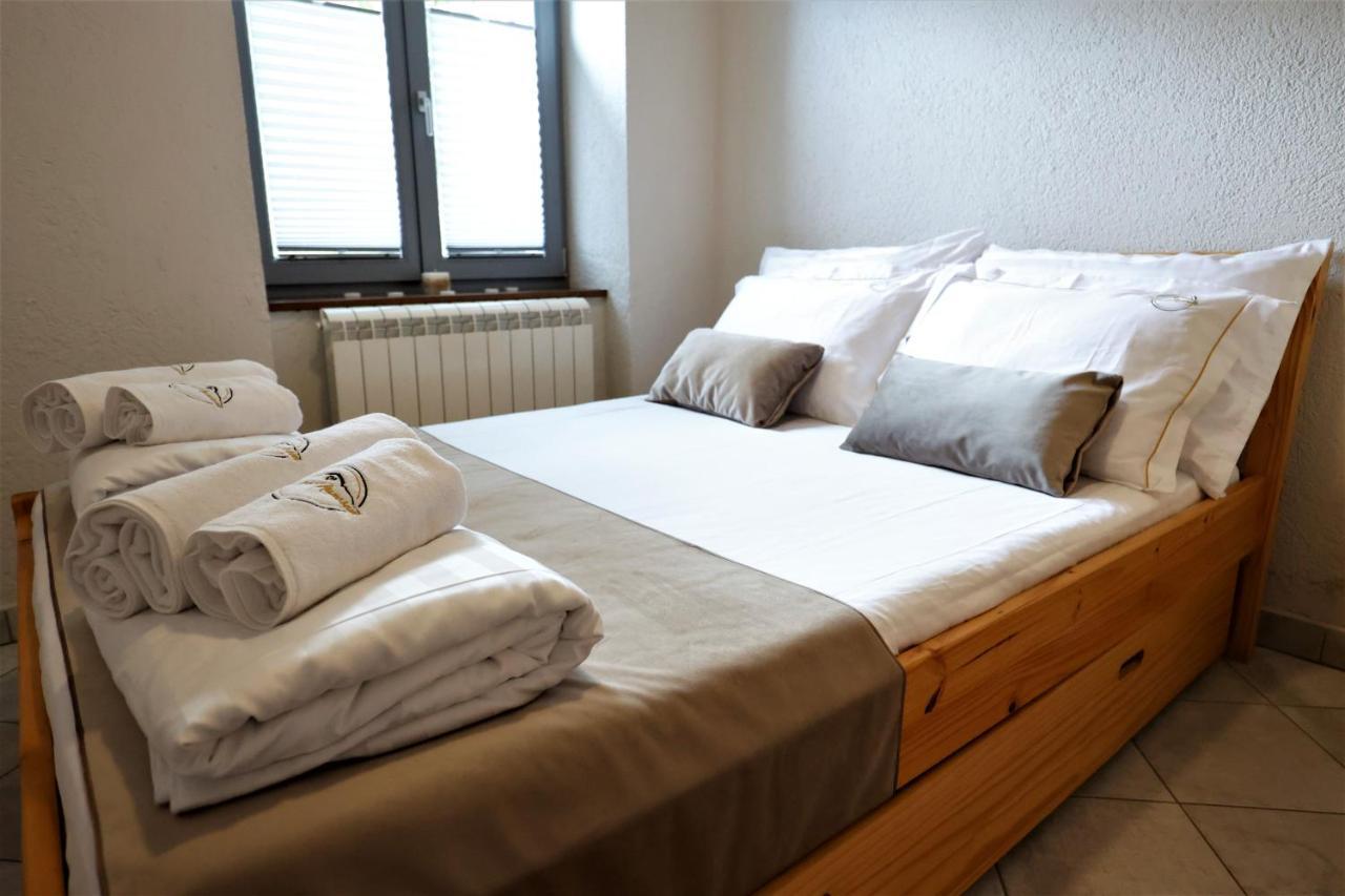 Guesthouse Idila Pod Nanosom Senozece Exteriér fotografie