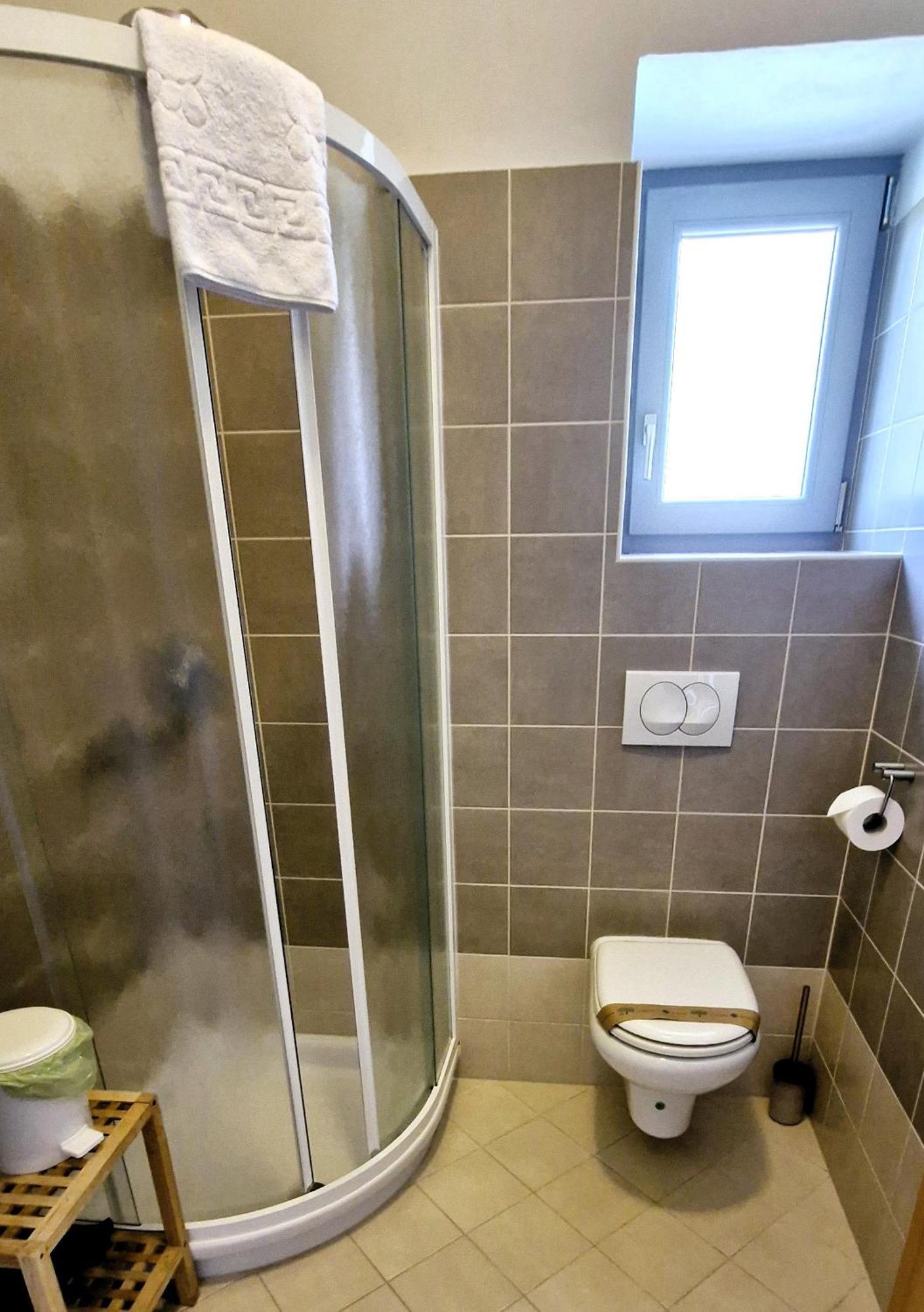 Guesthouse Idila Pod Nanosom Senozece Exteriér fotografie